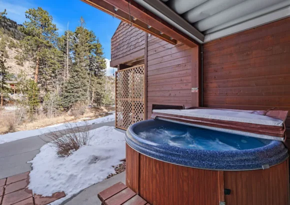Fall River Hideaway • Private Hot Tub
