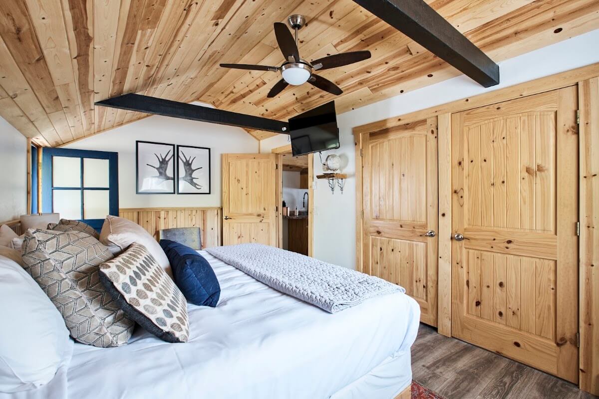 Misty Mountain Lodge