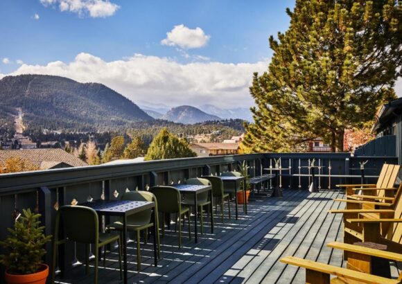 Trailborn Rocky Mountains Outpost