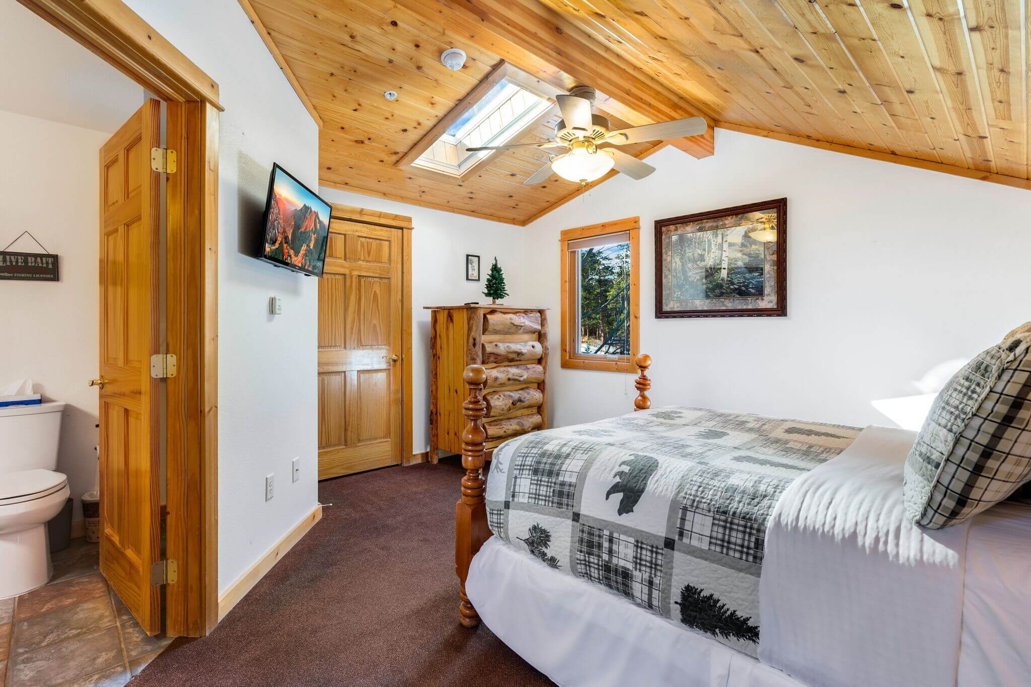 Bugle Pointe B15 by Estes Park Condos – Entire Place
