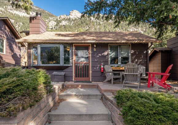Cabin with views of the continental divide – 1-bedroom cabin in Estes Park