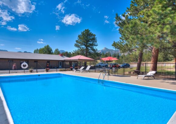 Estes Mountain Inn