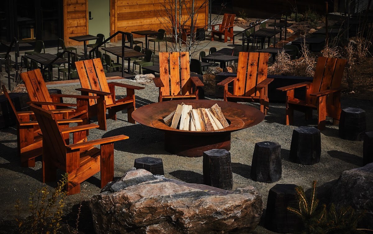 La Colina at Trailhead Lodge