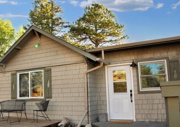 Mount Chiquita Suite