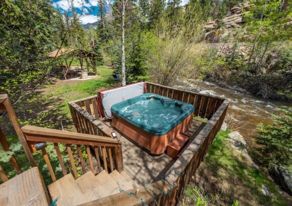 Ponderosa Lodge