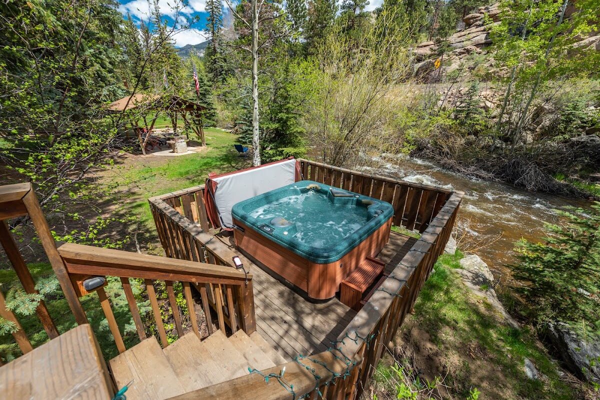 Ponderosa Lodge