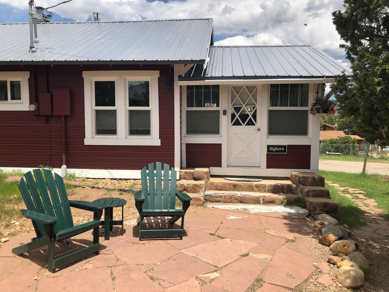 Bighorn Cottage – Charming and close to downtown!
