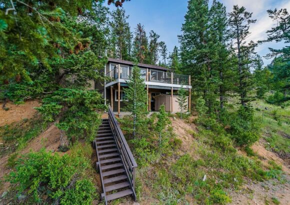 Cabin w/ views, wood stove, 5 min to National Park