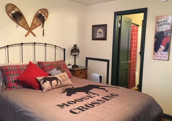 Elkhorn Cottage: Charming Home and Amazing Views