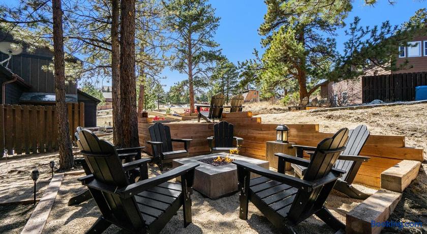 Estes Park Luxury Family Retreat