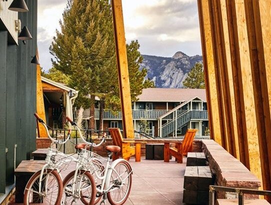 Trailhead Lodge Rocky Mountains