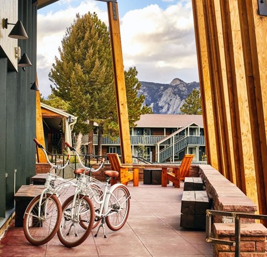 Trailhead Lodge Rocky Mountains