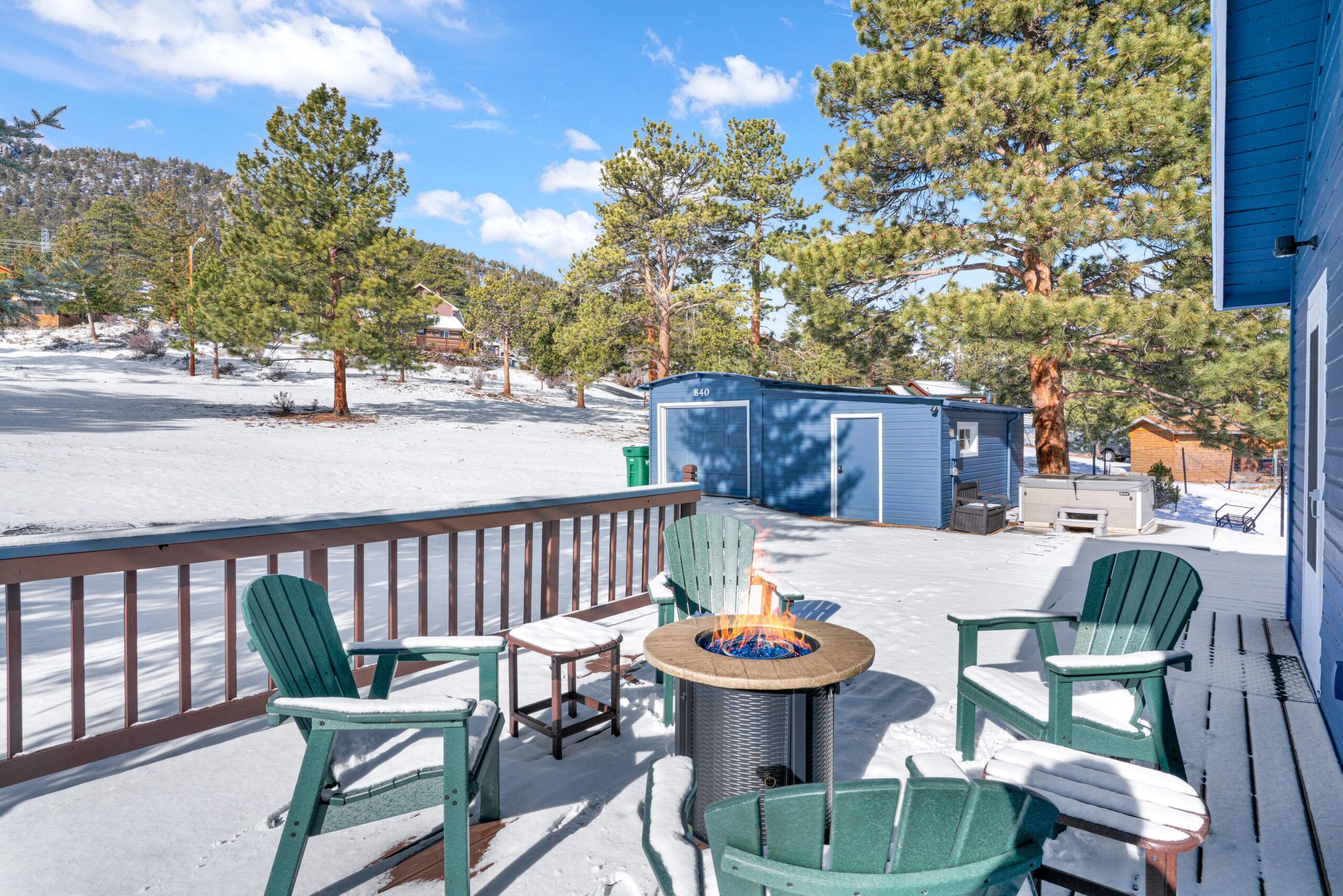 Whispering Pines Getaway with hot tub, large deck, game room and wildlife views