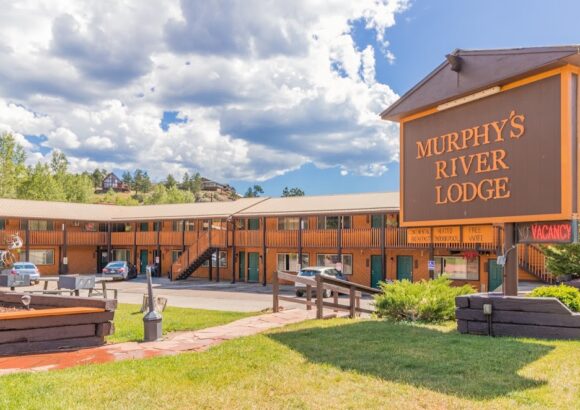 Murphy’s River Lodge